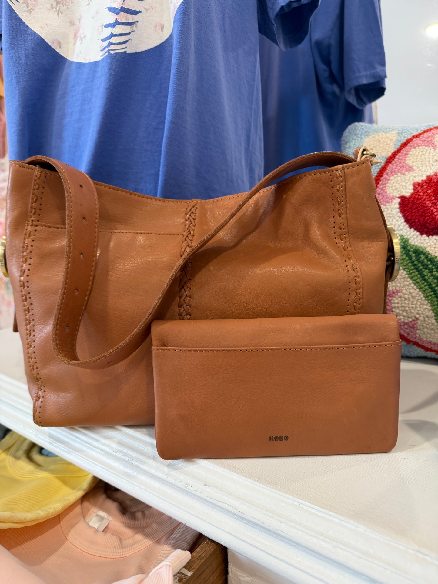 Hobo Lumen Continental Wallet in Harvest Wheat