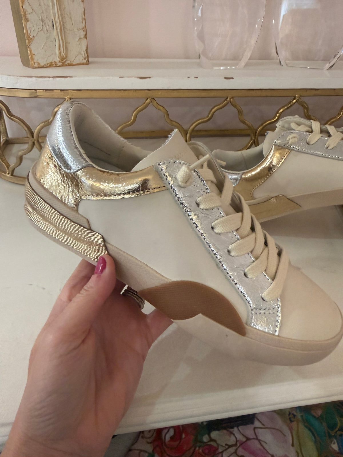 Zina Sneaker
