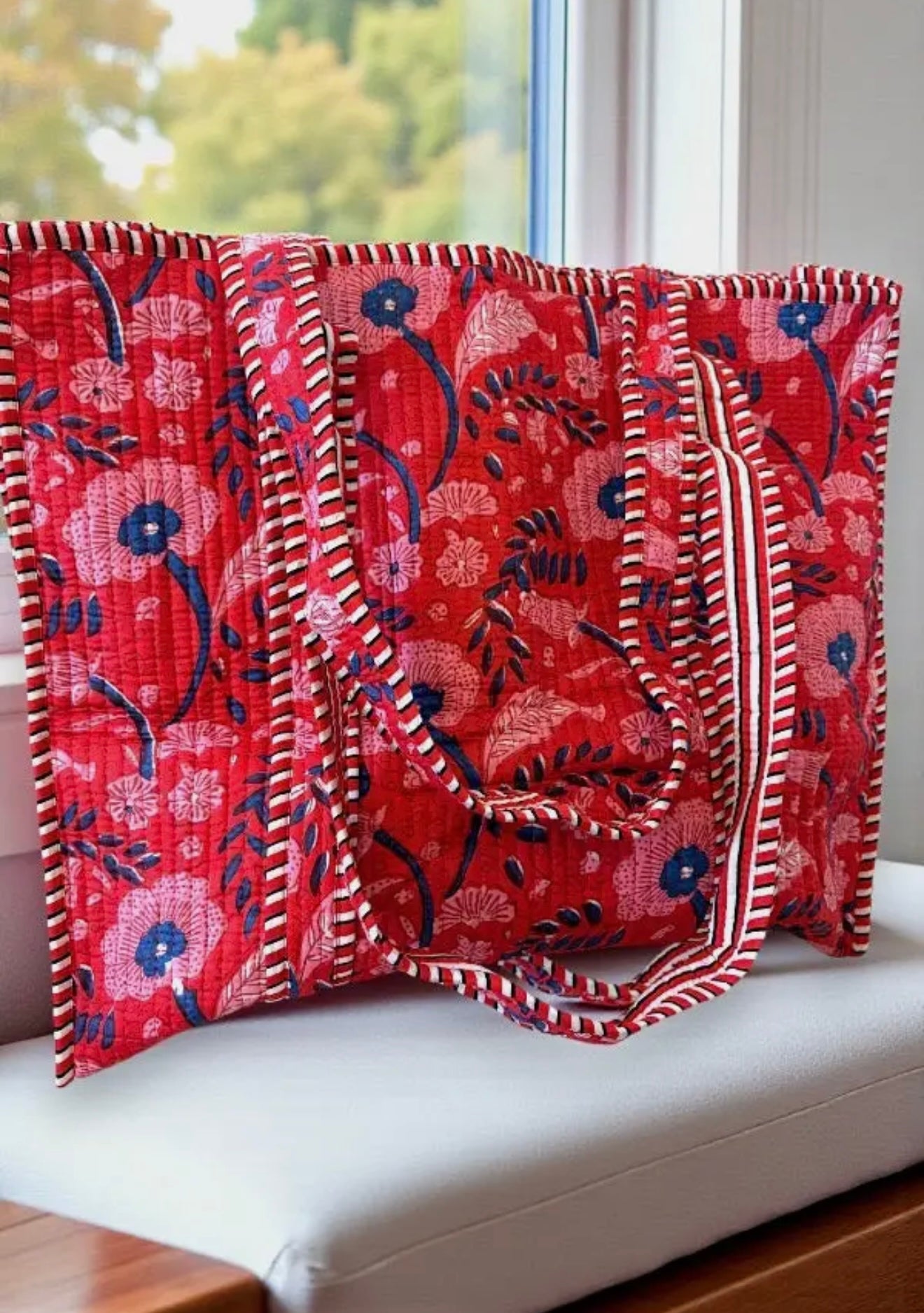 Pansy Tote
